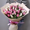 Весенняя сказка №6 Розовые и белые тюльпаны с доставкой в Ессентуках