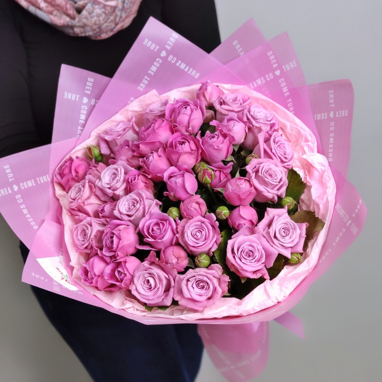 Букет роз Сиреневое чудо с доставкой в Ессентуках