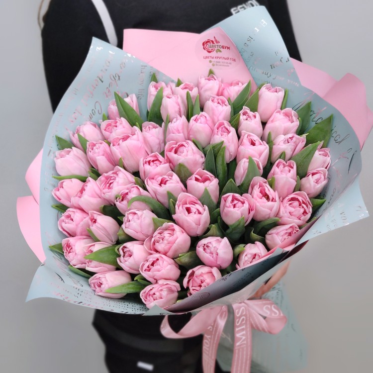 Букет пионовидных розовых тюльпанов с доставкой в Ессентуках