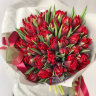 Букет красных тюльпанов Горячие сердца с доставкой в Ессентуках