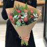 Весенний комплимент Букет тюльпанов с доставкой в Ессентуках