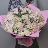 Букет из роз и гортензиий Нежное облако с доставкой в Ессентуках