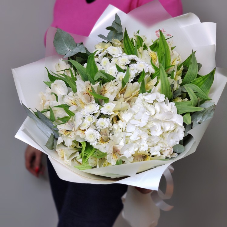 Цветочная жемчужина Букет белых цветов с доставкой в Ессентуках