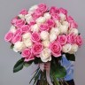 Розы белые и розовые премиум с доставкой в Ессентуках