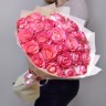 Букет 25 нежных роз с доставкой в Ессентуках