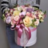 Цветы в коробке Женское счастье с доставкой в Ессентуках
