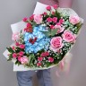 Модница Букет из роз и гортензий с доставкой в Ессентуках