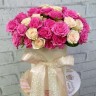 Люблю Коробочка кустовых роз с доставкой в Ессентуках