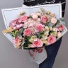Букет из роз Женственный с доставкой в Ессентуках